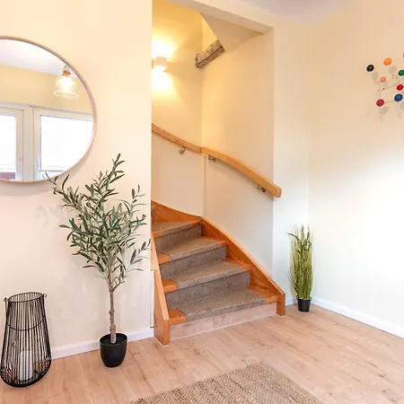 Apartament Utes Huus *